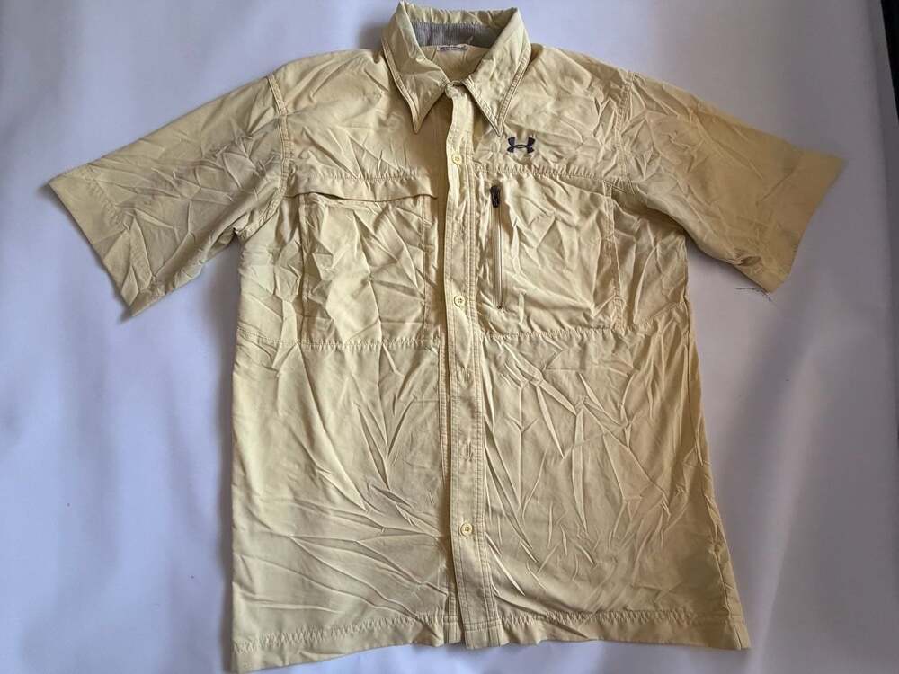 Under Armour Shirt Mens Yellow Fishing Button Up Short Sleeve Vented Zip Pocket